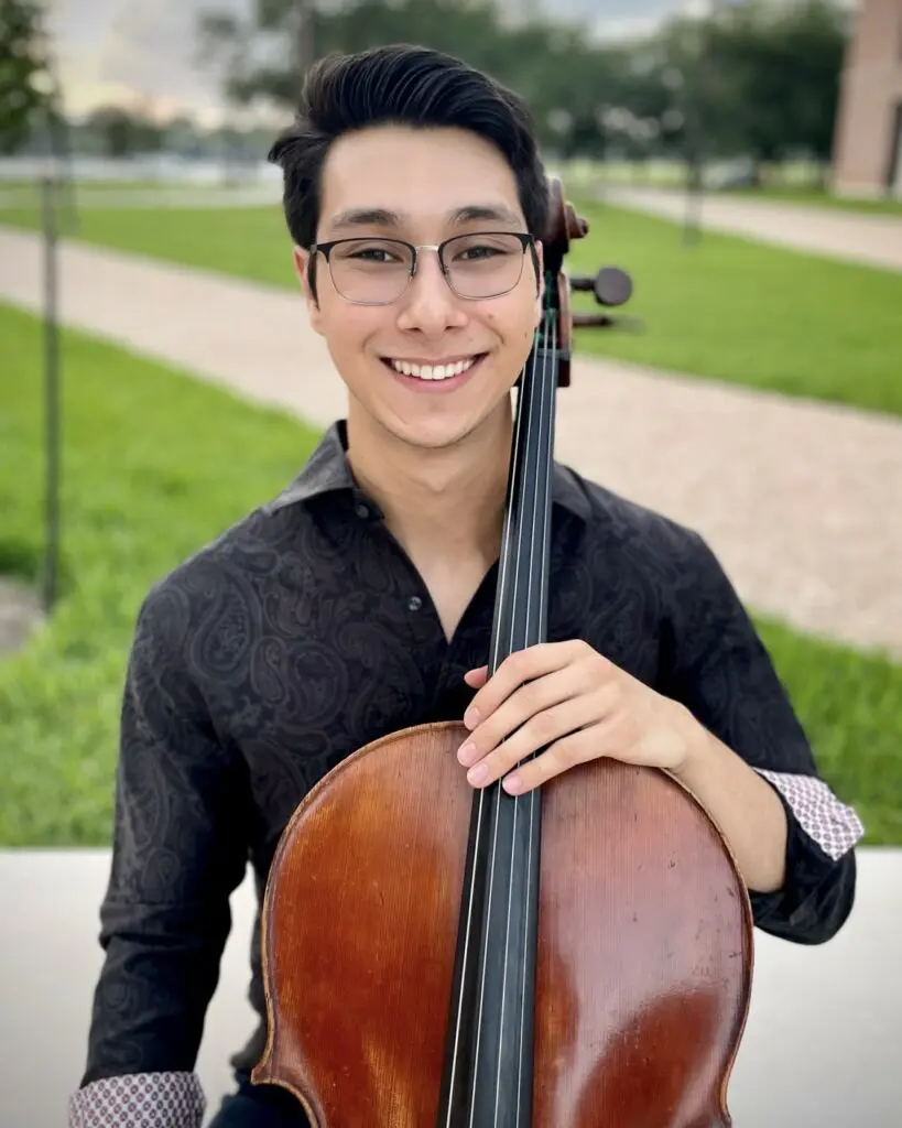 Housner Headshot Cropped